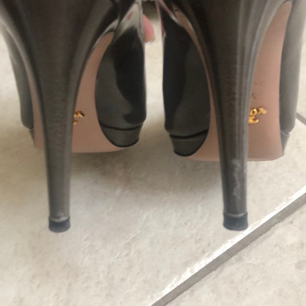 Prada Pumps - image 4